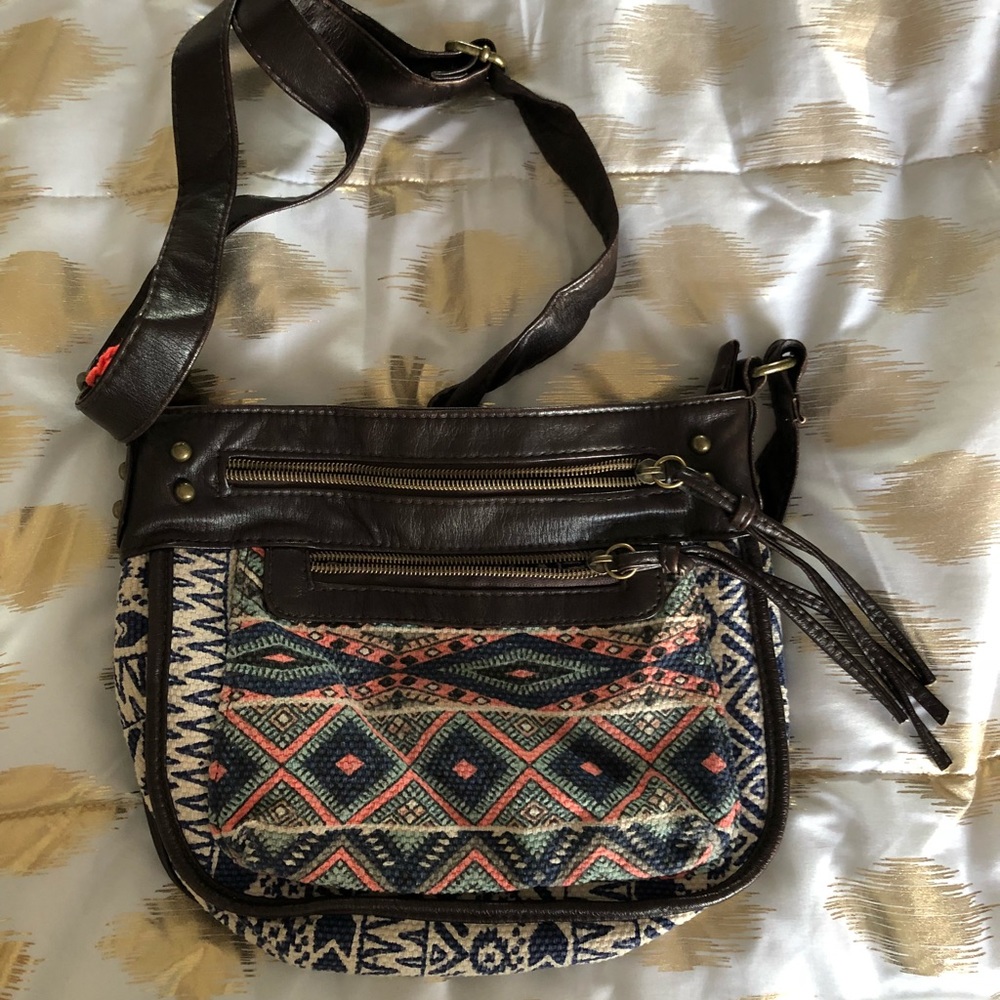 Hand bag